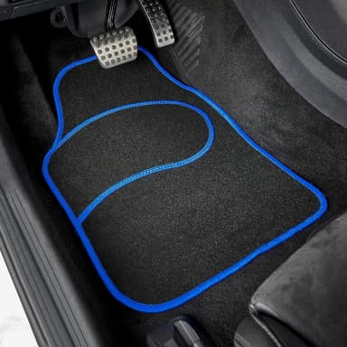 Covorase auto Set 4 Mocheta Universal Negru cu marginea Albastra Dimensiuni Fata 64x44cm Spate 44x29cm