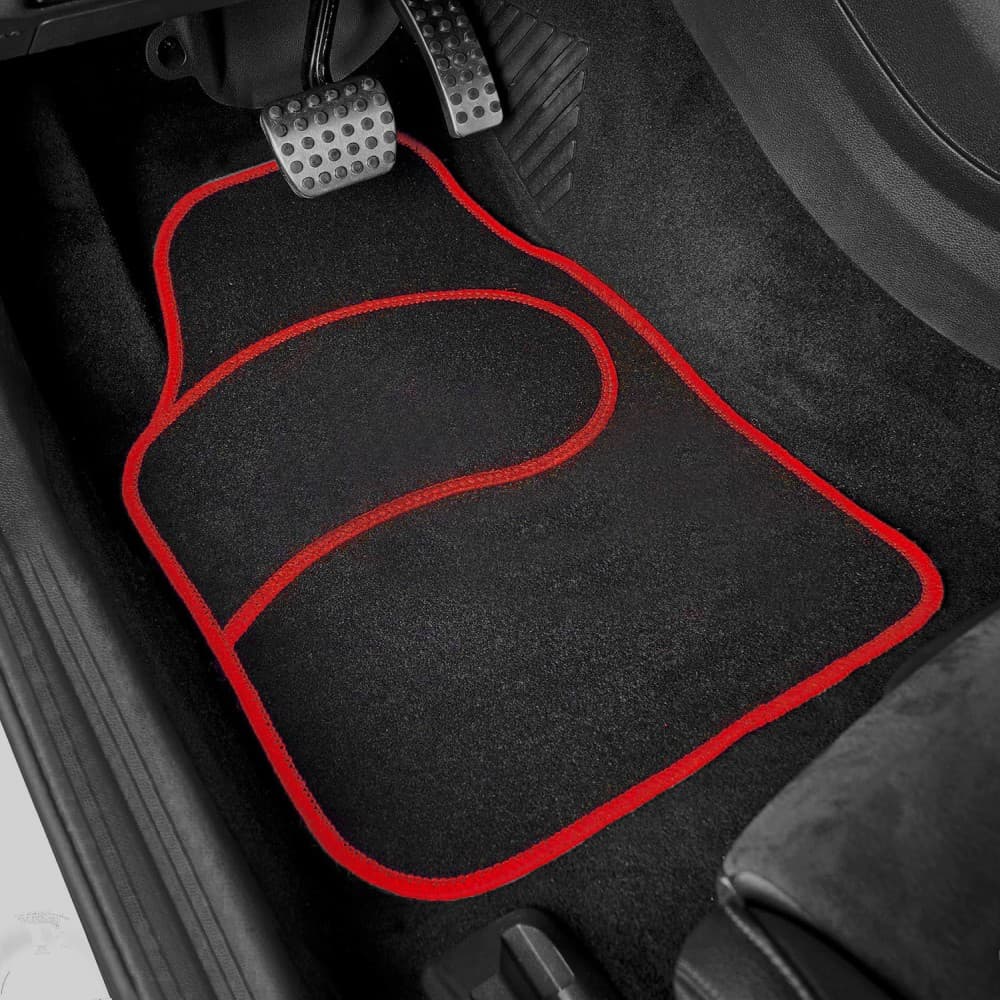 Covorase auto Set 4 Mocheta Universal Negru cu margine Rosie Dimensiuni Fata 64x44cm Spate 44x29cm — imagine 1