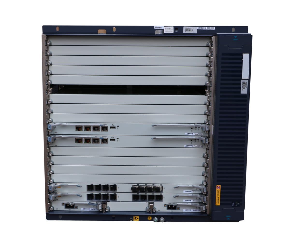 Echipament OLT ZTE C600, GPON, 2x SFUL, 2x XFTO, 2x PRVR — imagine 1