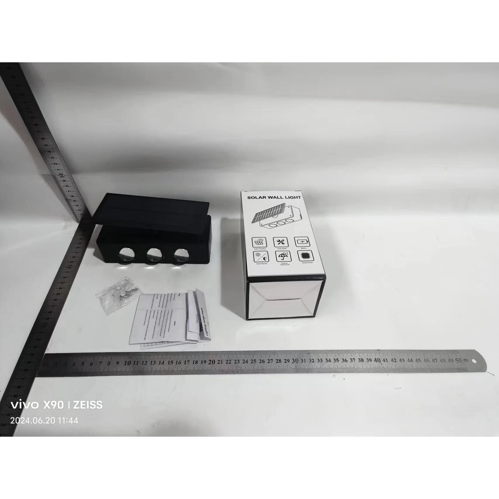 Lampa solara LED bidirectionala Flippy pentru perete, scari si gradina — imagine 7