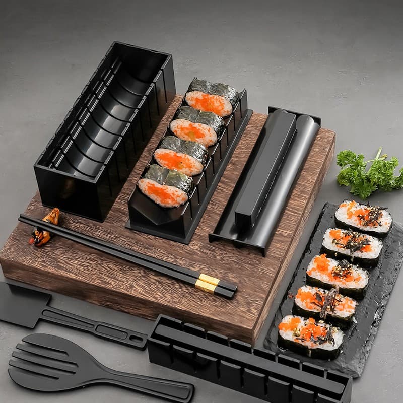 Set ustensile pentru facut sushi Flippy 10 piese forme clasice si inima — imagine 5