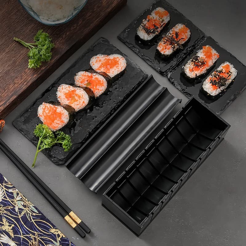 Set ustensile pentru facut sushi Flippy 10 piese forme clasice si inima — imagine 6