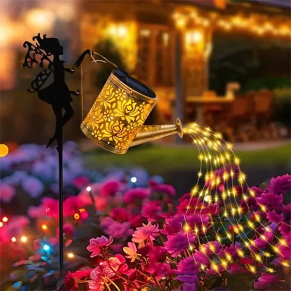 Figurina de gradina Flippy Zana cu stropitoare luminoasa LED — imagine 3