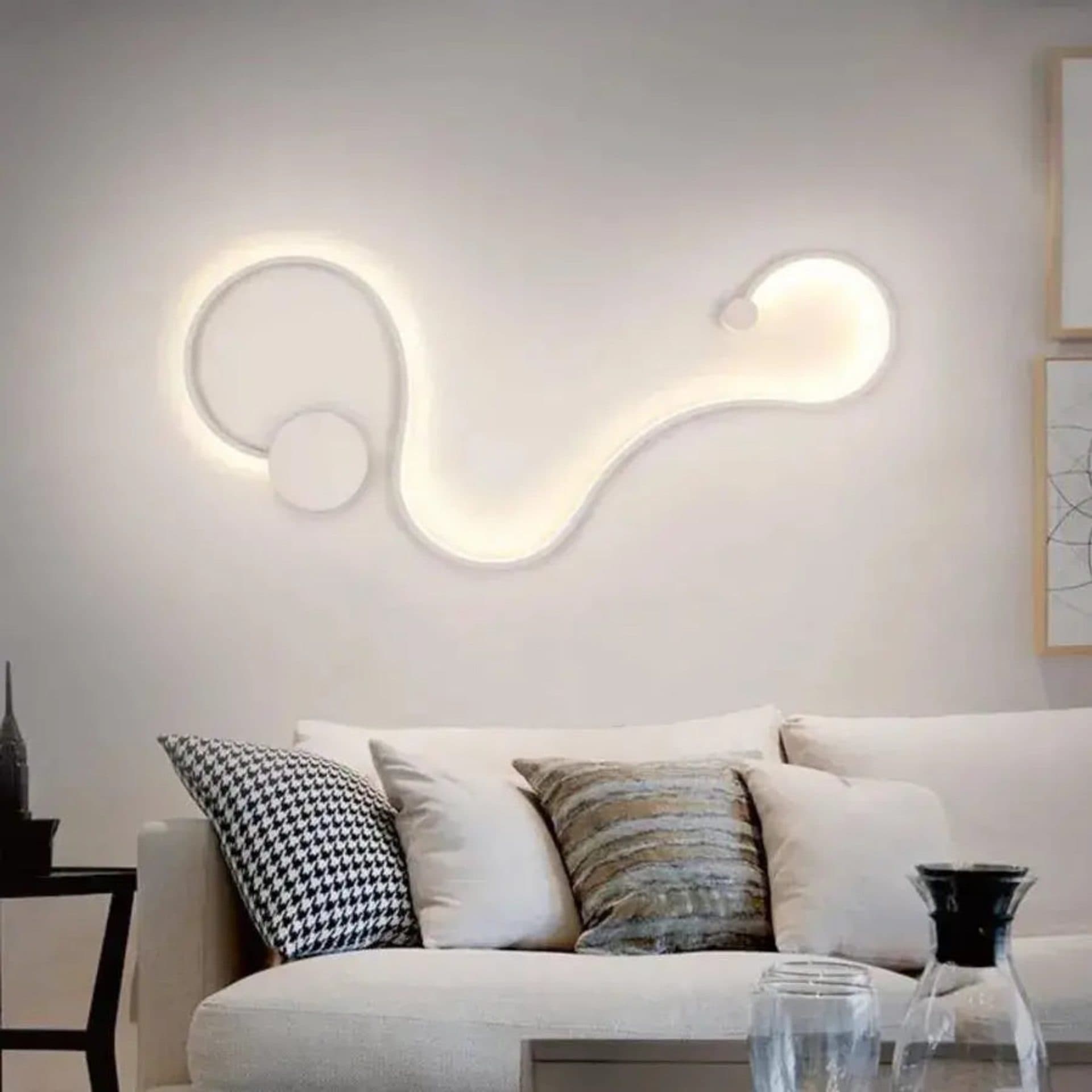 Aplica LED Decorativa Deborah 38W Lumina Rece/Calda/Neutra Metal si Silicon Alb — imagine 1