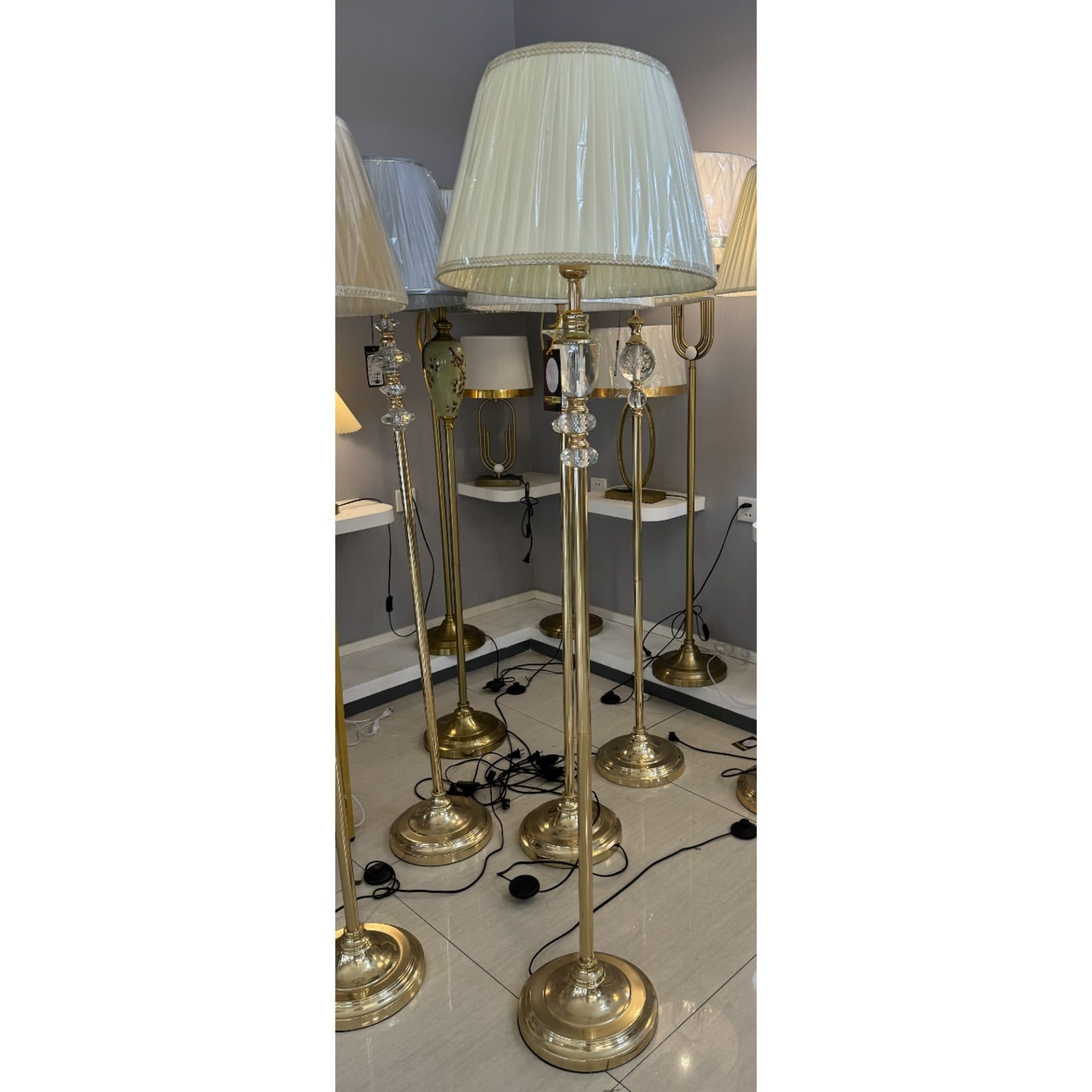 Lampadar Flippy LP215WH, 160cm, Alb si Auriu — imagine 1