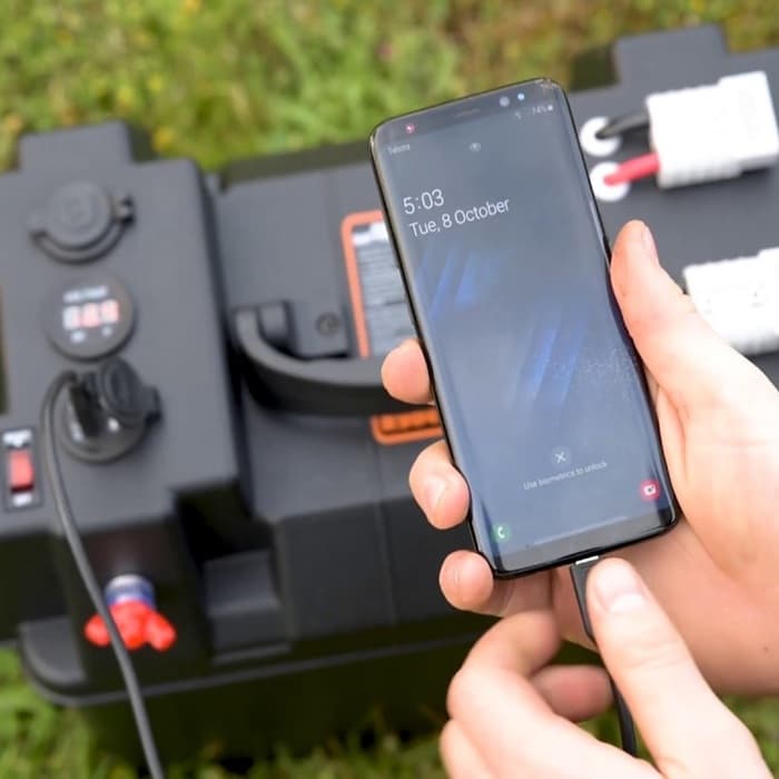 Cutie ermetica SMART pentru baterie auto cu voltmetru — imagine 8